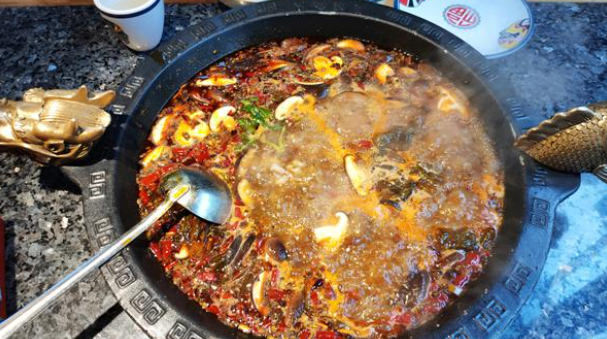 李老爹魚頭火鍋加盟費多少錢？